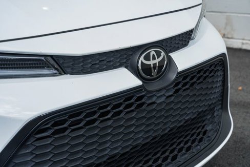 Used 2022 Toyota Corolla LE image 11