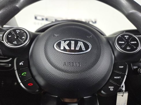 Used 2015 Kia Soul + image 24