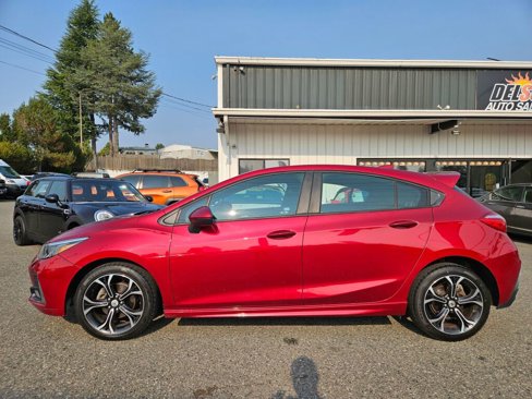 Used 2019 Chevrolet Cruze LT w/ RS Package image 11