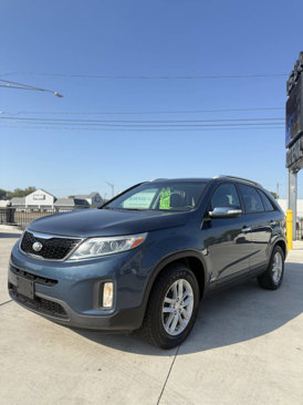Used 2015 Kia Sorento LX image 3