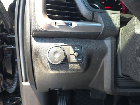 Used 2014 GMC Acadia Denali image 17