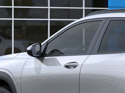 New 2026 Chevrolet Trax LT w/ Sunroof Package image 30