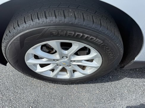 Used 2018 Chevrolet Equinox LT image 9