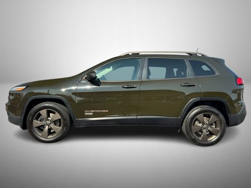 Used 2016 Jeep Cherokee 75th Anniversary image 6