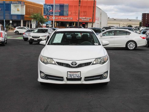 Used 2013 Toyota Camry SE image 2