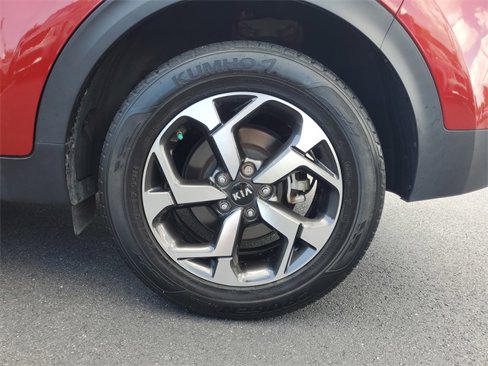 Certified 2022 Kia Sportage LX image 7