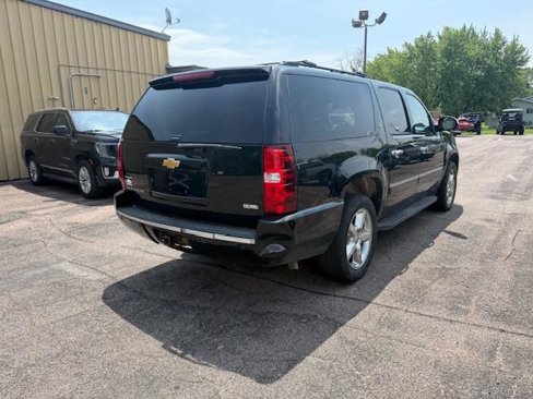 Used 2012 Chevrolet Suburban LTZ image 8
