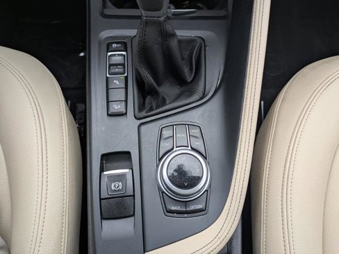 Used 2018 BMW X1 xDrive28i w/ Convenience Package image 11
