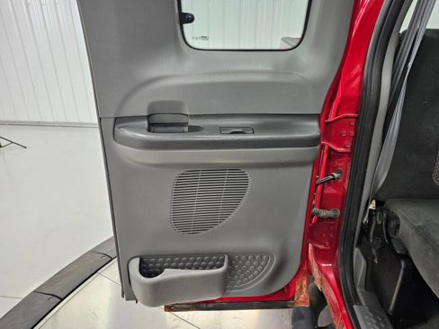 Used 2003 Ford F250 XLT image 24