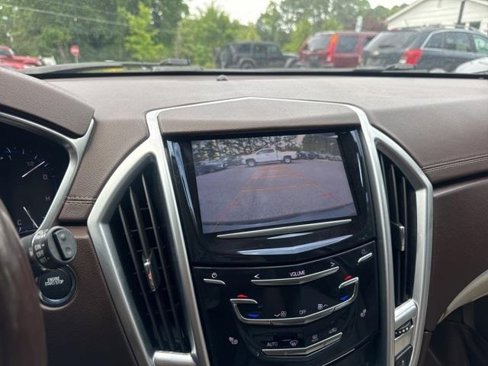 Used 2016 Cadillac SRX Luxury image 36