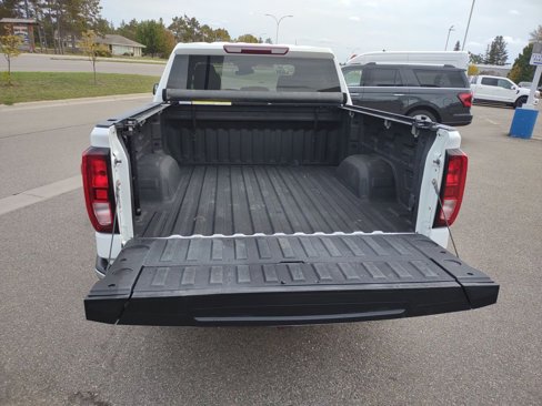 Used 2022 GMC Sierra 1500 SLE image 23