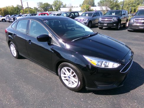 Used 2018 Ford Focus SE image 1