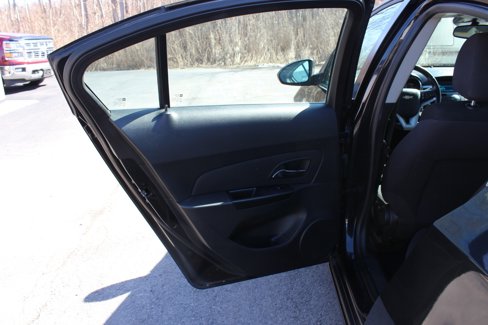 Used 2014 Chevrolet Cruze LT image 26