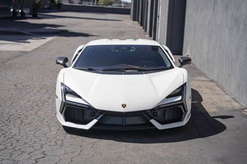 Used 2024 Lamborghini Revuelto image 8