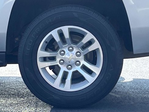 Used 2018 Chevrolet Tahoe LT image 30