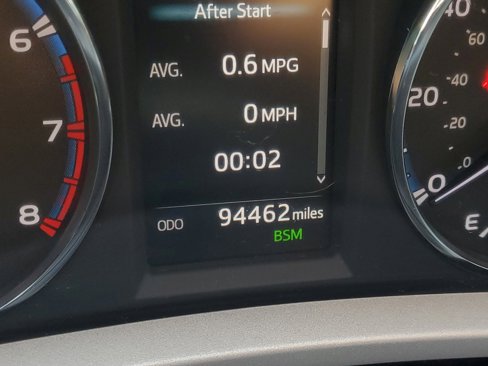 Used 2018 Toyota RAV4 Limited image 27