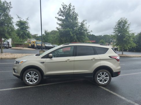 Used 2018 Ford Escape SE w/ SE Sync 3 Package image 7