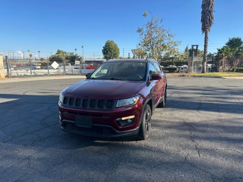 Used 2021 Jeep Compass Latitude image 2