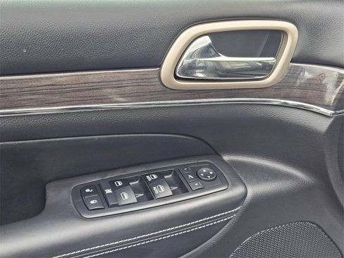 Used 2017 Jeep Grand Cherokee Overland image 11