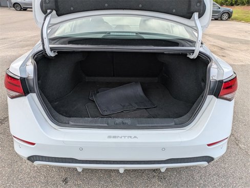 Used 2025 Nissan Sentra SV image 28