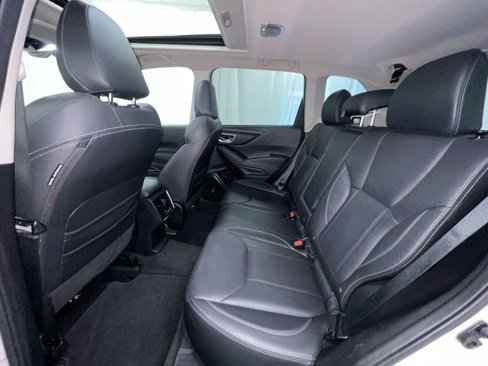 Used 2020 Subaru Forester Limited image 12