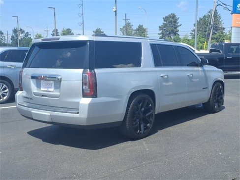 Used 2016 GMC Yukon XL Denali image 6