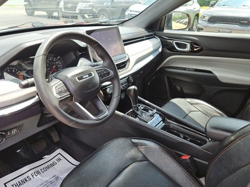 Used 2023 Jeep Compass Limited image 10