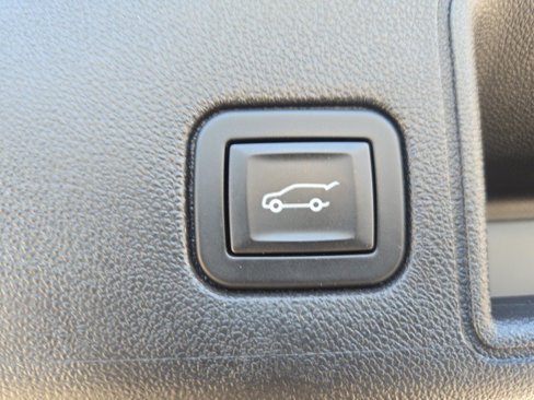 Used 2019 GMC Terrain SLT w/ Preferred Package image 28