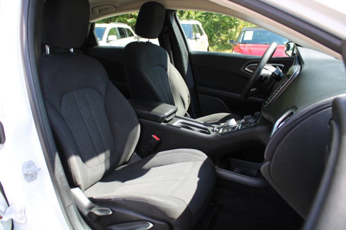 Used 2015 Chrysler 200 Limited image 30
