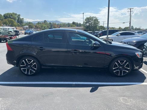 Used 2018 Volvo S60 T5 Dynamic w/ Vision Package image 4