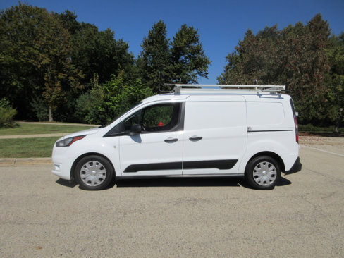 Used 2021 Ford Transit Connect XLT image 3