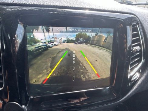 Used 2017 Jeep Compass Limited w/ Navigation Group image 23