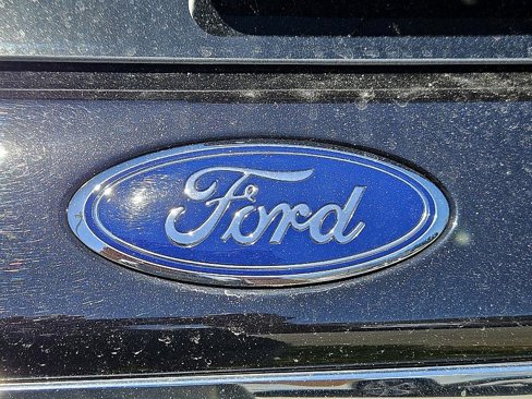 Used 2022 Ford Explorer XLT w/ Equipment Group 202A image 14