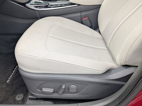 Used 2023 Hyundai Sonata SEL image 12