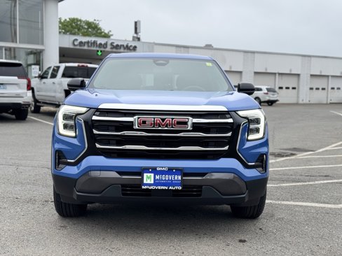 Used 2025 GMC Terrain Elevation image 9