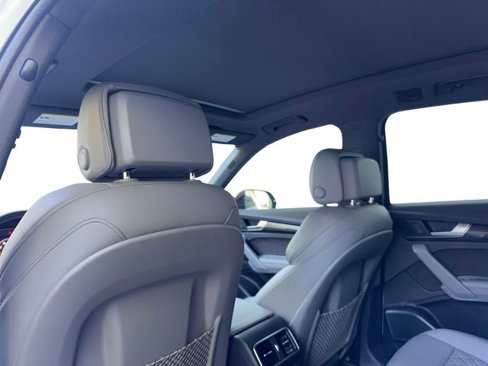 Used 2019 Audi SQ5 Prestige image 18