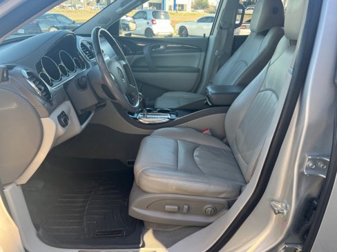 Used 2017 Buick Enclave Leather image 11
