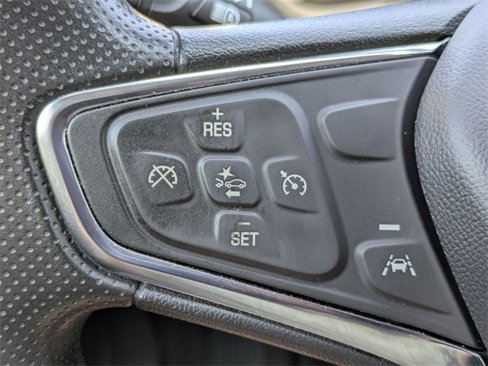 Used 2023 Chevrolet Malibu LT image 14