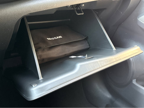 Used 2019 Nissan Kicks SR w/ SR Premium Package image 17