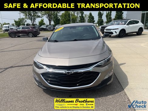 Used 2023 Chevrolet Malibu LT w/ Driver Confidence Package image 2