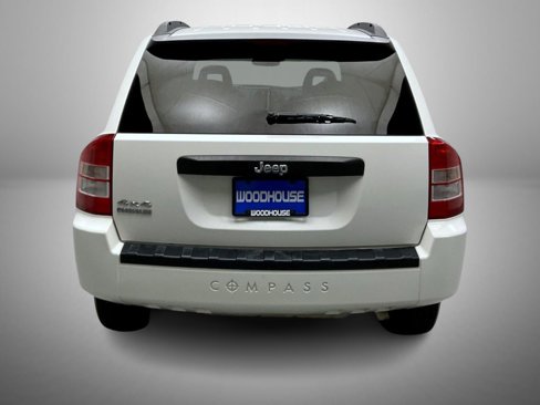 Used 2009 Jeep Compass Sport image 6