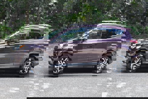 Used 2017 Toyota RAV4 LE image 3