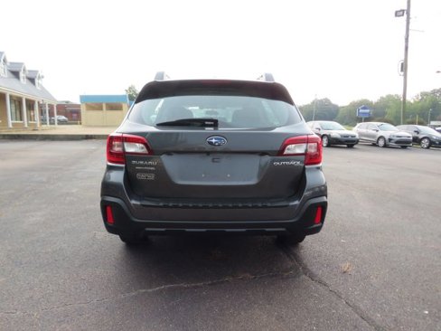 Used 2019 Subaru Outback 2.5i image 6
