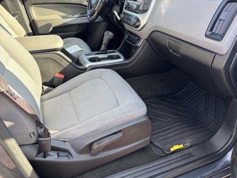 Used 2016 Chevrolet Colorado LT w/ LT Convenience Package image 19