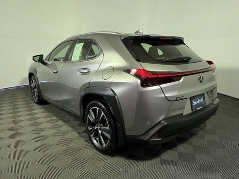 Used 2021 Lexus UX 200 image 6