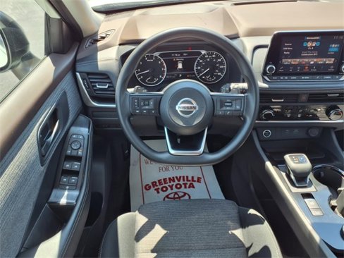Used 2021 Nissan Rogue S image 12