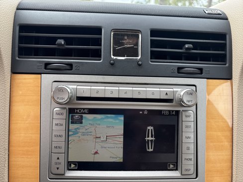 Used 2009 Lincoln Navigator 4WD image 29