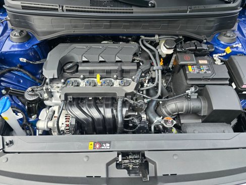 New 2025 Hyundai Venue SEL image 16