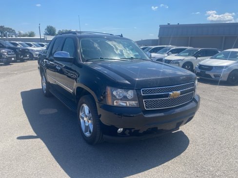 Used 2012 Chevrolet Avalanche LTZ image 8