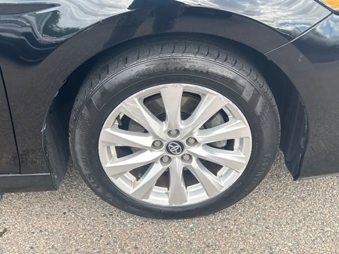 Used 2020 Toyota Camry LE image 39